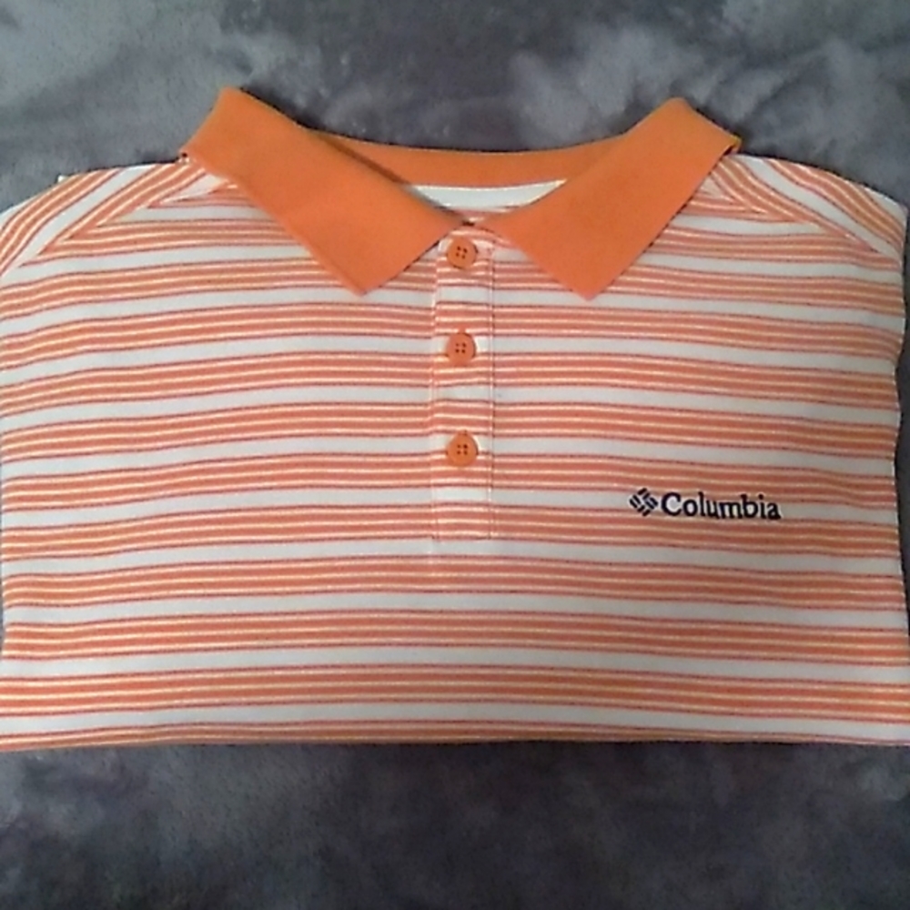 COLUMBIA SPORTSWEAR ADVANCED "OMNI-WICK ". S/S.GREAT COLORS.LIKE NEW CONDITION.☆
